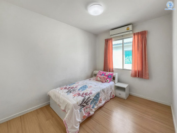 *****ทาวน์เฮ้าส์มือสอง โครงการ VILLETTE กาญจนาภิเษก เนื้อที่ 21 ตร.ว. ฟังก์ชัน 3 ห้องนอน 2 ห้องน้ำ 2 ที่จอดรถ บ้านสวยตกแต่งโมเดิร์นพร้อมอยู่ โครงการบนทำเลเดินทางสะดวก เชื่อมต่อถนนกาญจนาภิเษก ถนนเอกชัย ถนนบางบอน ใกล้รถไฟฟ้าสายสีน้ำเงิน "สถานีหลักสอง" และจุดขึ้นทางด่วน "ด่านพระราม2"